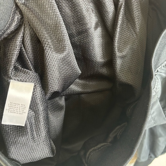 Cabelas Men’s Sweatshirt Large Black Windbreaker Pullover Lightweight Active - Picture 7 of 8